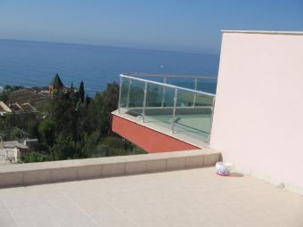 Superb villas with nice view. Alanya